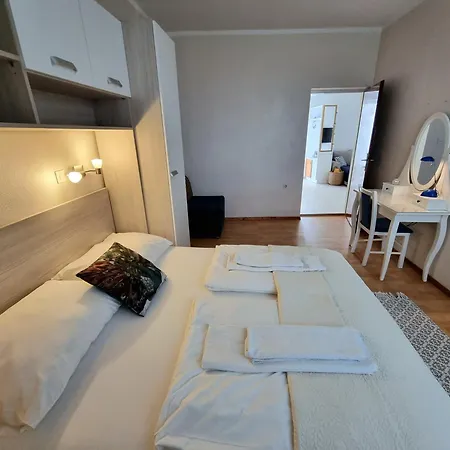 Apartament Katicin *