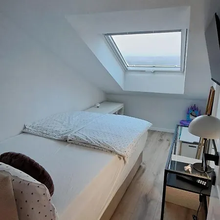 Apartament Katicin